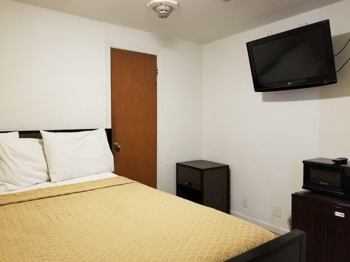 Lone Star Inn By Fairbridge Rosenberg Esterno foto